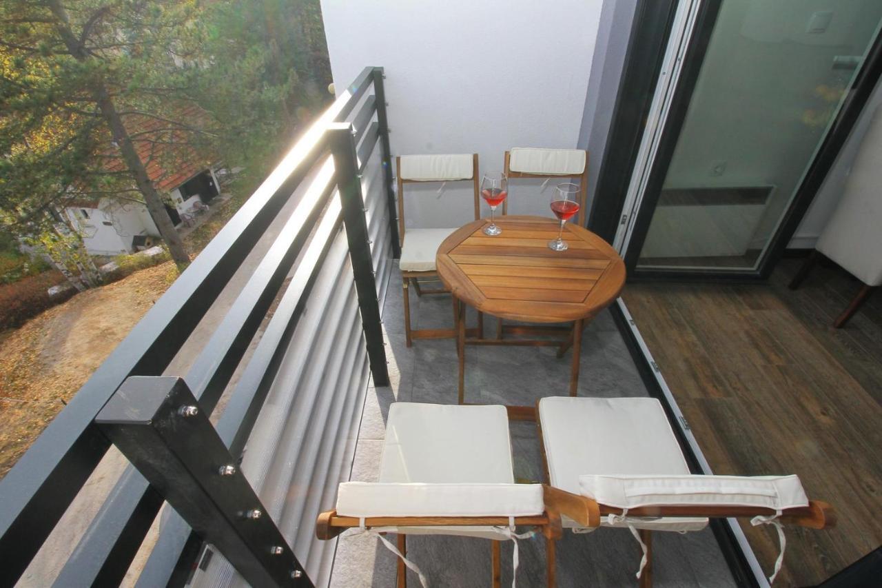 Almi Lux Apartman ズラティボール エクステリア 写真
